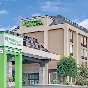 3* Hotel Wyndham Garden Airport Southeast